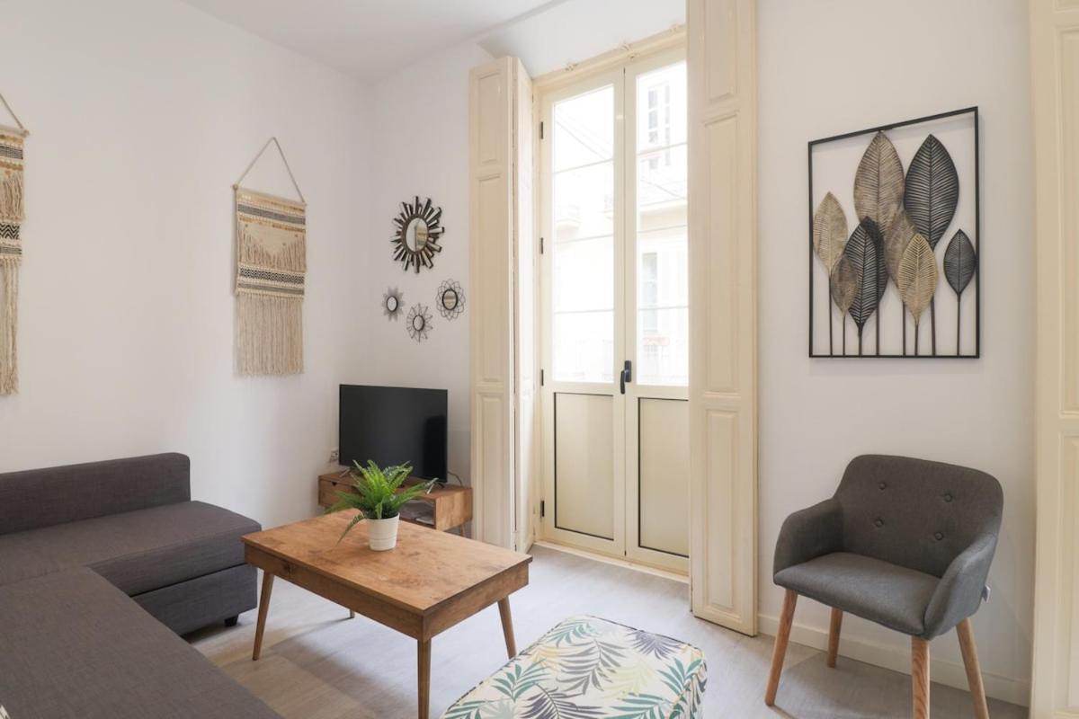 Trendy Two Bedrooms In Ollerias *